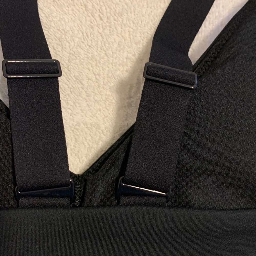 Women’s Nike Indy black sports bra! NWT - Picture 3 of 7